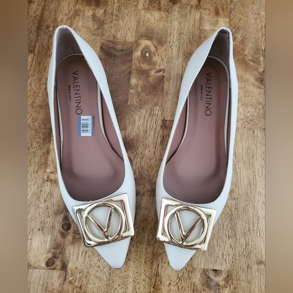 Valentino Shoes - Valentino White Flats with Gold Accent Size 9